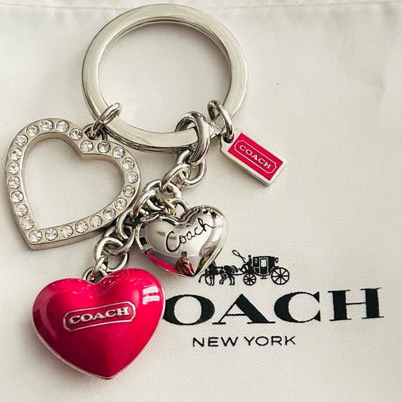 NWOT Coach Heart Keychain/ Bag Charm - Picture 1 of 9